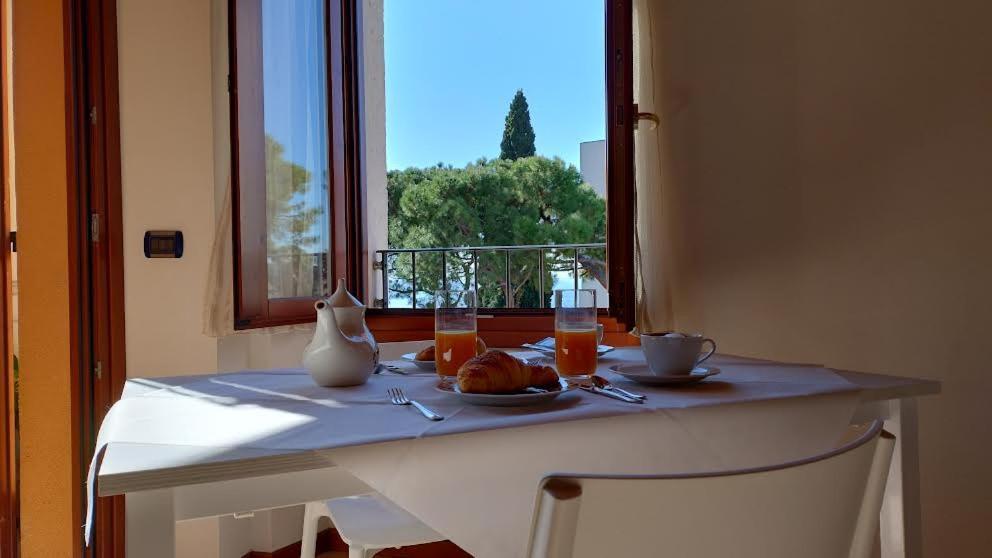 B&B Agora' Gardone Riviera Exteriör bild